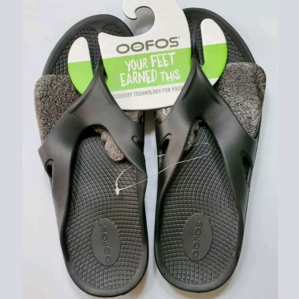 OOFOS original thong sandal